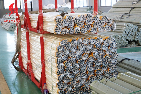 Sản phẩm ống thép bọc nhựa do BanthaoTac.com.vn cung cấp, bền đẹp và chống gỉ sét